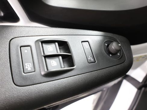 Used 2025 RAM ProMaster 2500 w/ Convenience Group FWD image 19