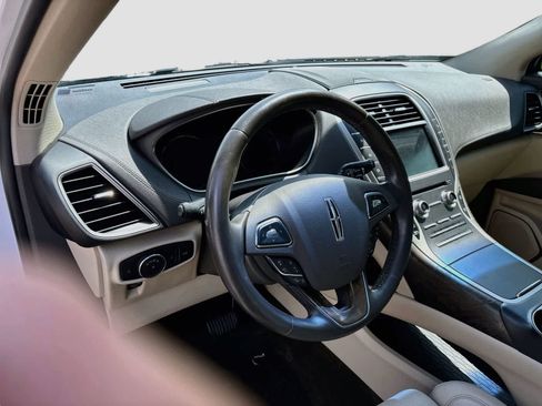 Used 2016 Lincoln MKX Reserve w/ Technology Package AWD/4WD image 9