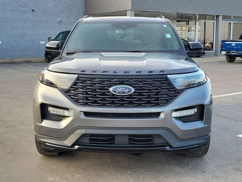 Certified 2023 Ford Explorer ST-Line w/ Class IV Trailer Tow Package image 2