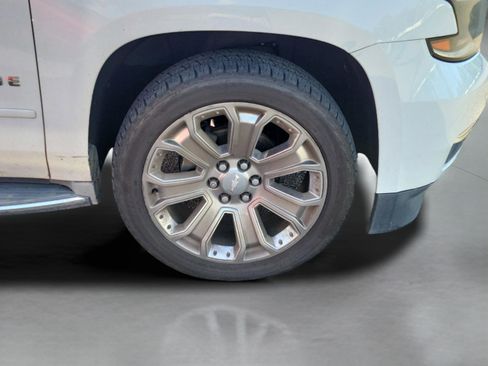 Used 2017 Chevrolet Tahoe Premier AWD/4WD image 15