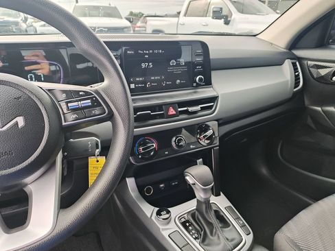 Used 2026 Kia Seltos LX FWD image 21