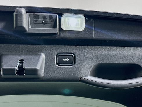 Used 2025 Kia EV6 Wind image 29