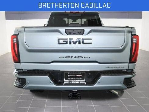 Certified 2024 GMC Sierra 2500 Denali Ultimate w/ Max Trailering Package image 5