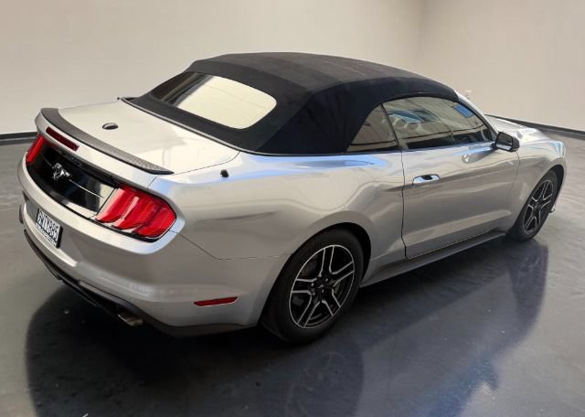 Used 2020 Ford Mustang Premium RWD image 13