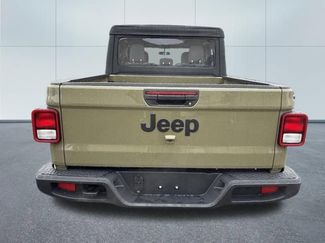 New 2026 Jeep Gladiator Sport video 3