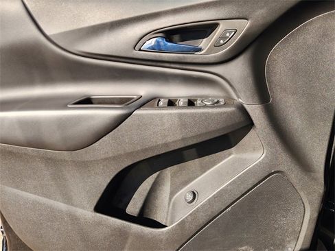 Used 2022 Chevrolet Equinox LT image 22