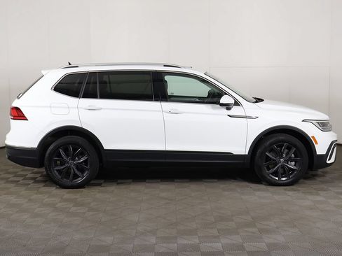 Used 2024 Volkswagen Tiguan SE FWD image 20