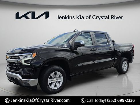 Used 2025 Chevrolet Silverado 1500 LT RWD image 14
