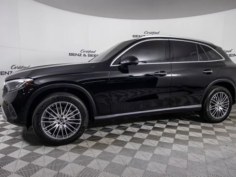 Used 2024 Mercedes-Benz GLC 300 4MATIC image 10