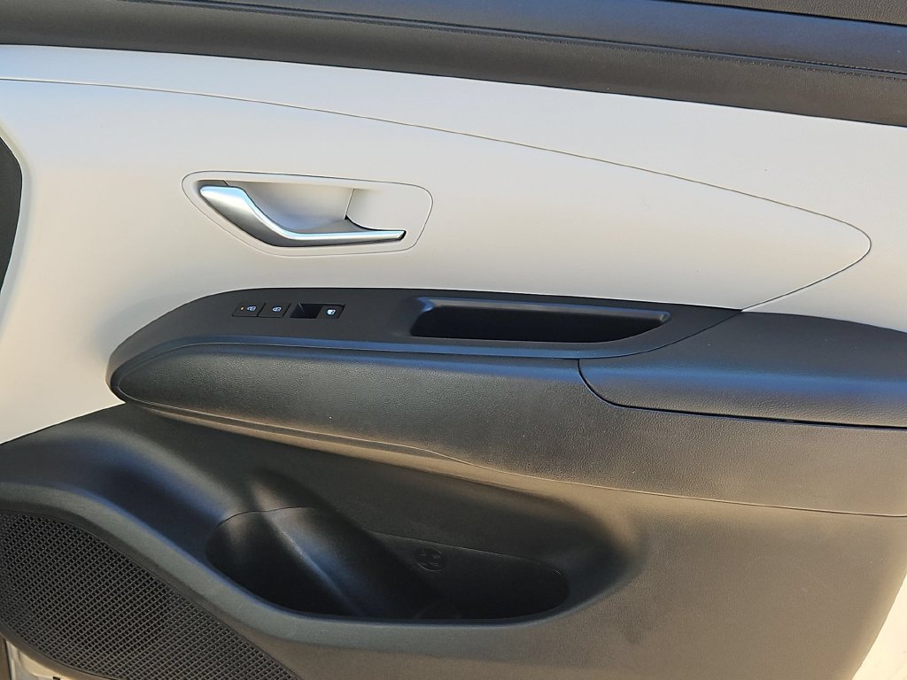 Used 2025 Hyundai Tucson SEL FWD image 30