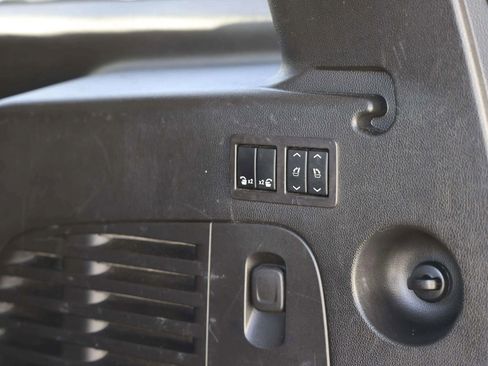 Used 2020 GMC Yukon XL Denali image 31