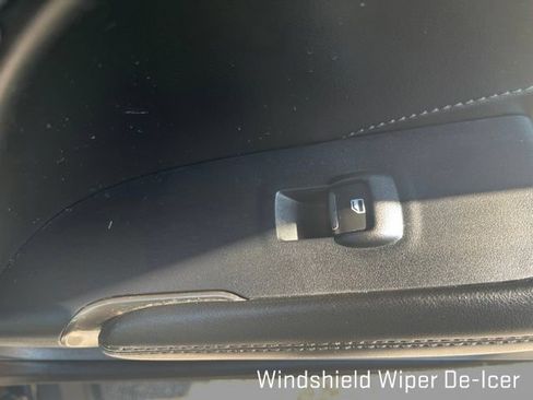 Used 2017 Lincoln MKC Reserve w/ Lincoln MKC Climate Package AWD/4WD image 43