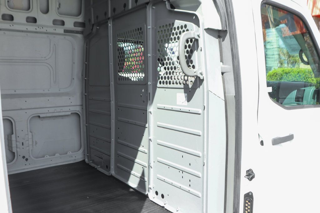 Used 2016 Nissan NV 2500 S w/ Power Package RWD image 13