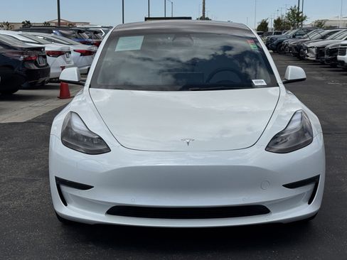 Used 2022 Tesla Model 3 image 2