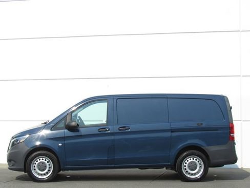 Used 2019 Mercedes-Benz Metris image 4