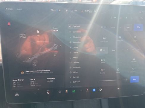 Used 2023 Tesla Model Y Long Range image 18