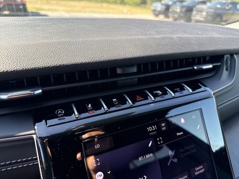 New 2025 Jeep Grand Cherokee L Laredo w/ Trailer Tow Package image 26