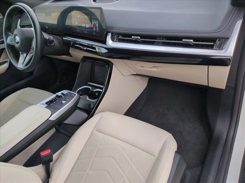Used 2025 BMW X1 xDrive28i image 21
