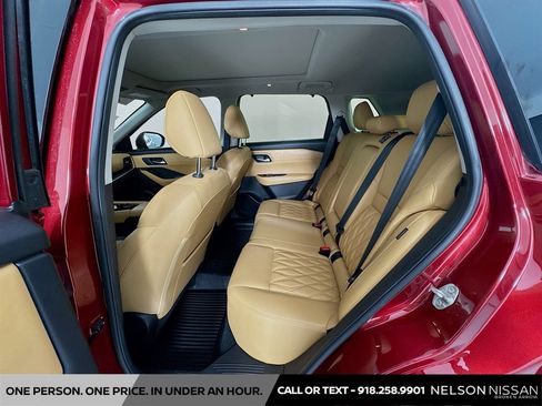 Used 2023 Nissan Rogue Platinum w/ Platinum Premium Package AWD/4WD image 26