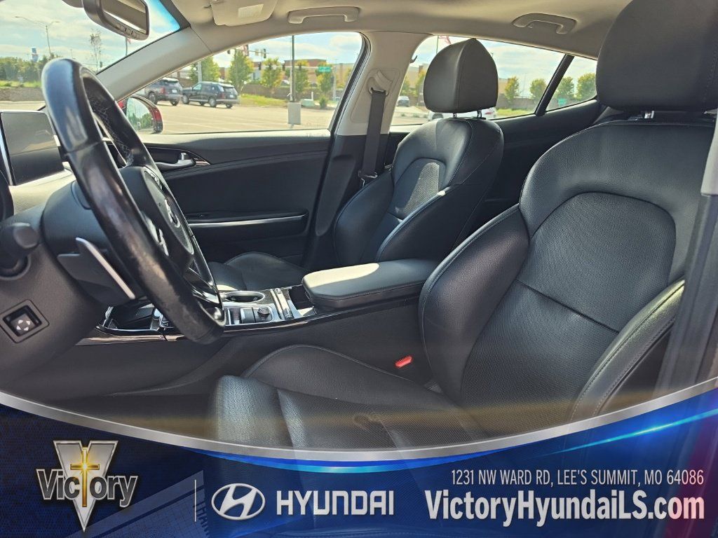 Used 2019 Kia Stinger Premium AWD/4WD image 10
