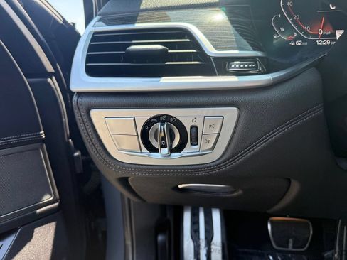 Used 2021 BMW 750i xDrive w/ M Sport Package AWD/4WD image 19