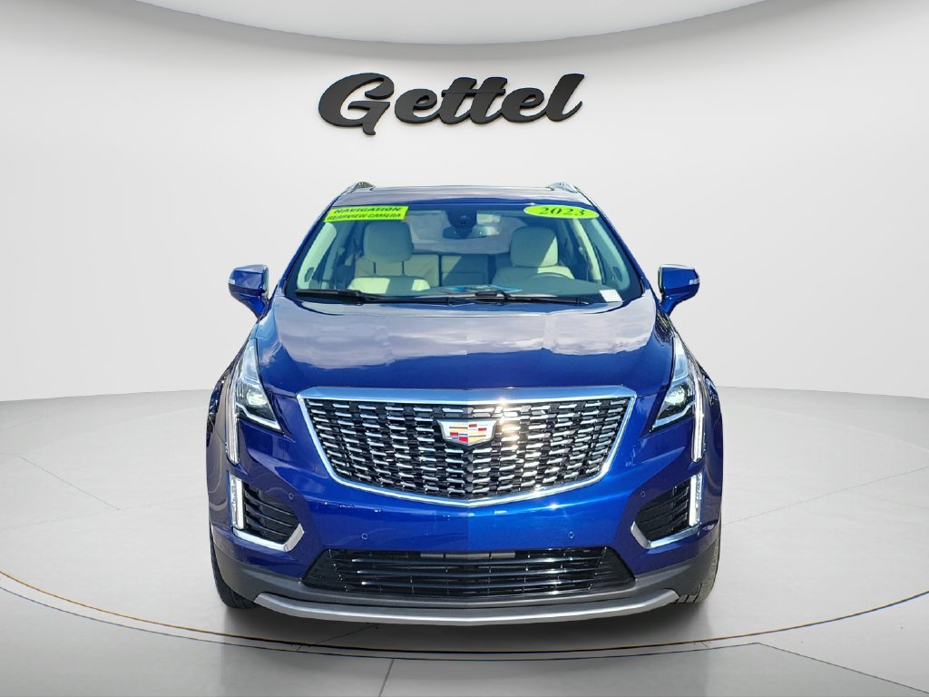 Used 2023 Cadillac XT5 Premium Luxury FWD image 2
