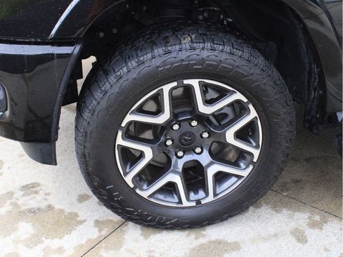 Used 2025 RAM 1500 Laramie w/ Sport Appearance Package AWD/4WD image 39