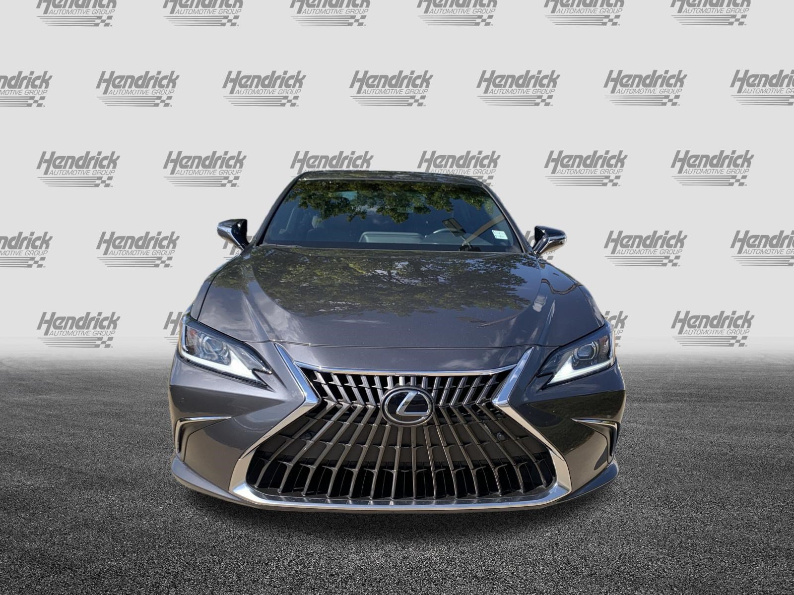Used 2024 Lexus ES 350 w/ Premium Package FWD image 3