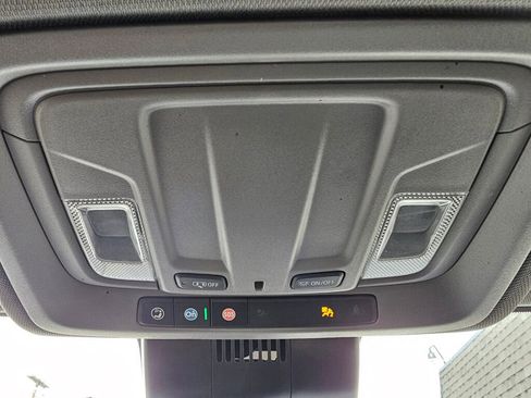 Used 2022 Chevrolet Silverado 1500 Custom image 30