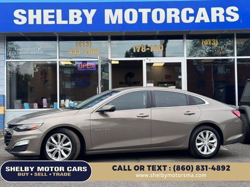 Used 2020 Chevrolet Malibu LT FWD image 1
