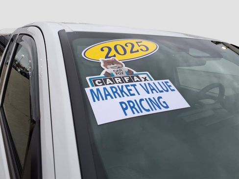 Used 2025 Toyota Tacoma SR image 10