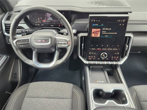 Used 2025 GMC Acadia Elevation image 27