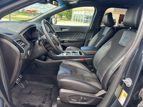 Used 2024 Ford Edge ST image 9