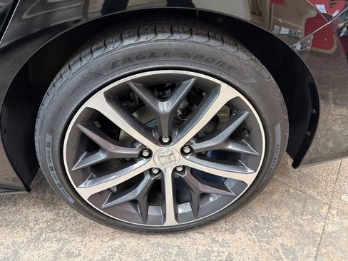 Used 2022 Honda Civic Touring image 7