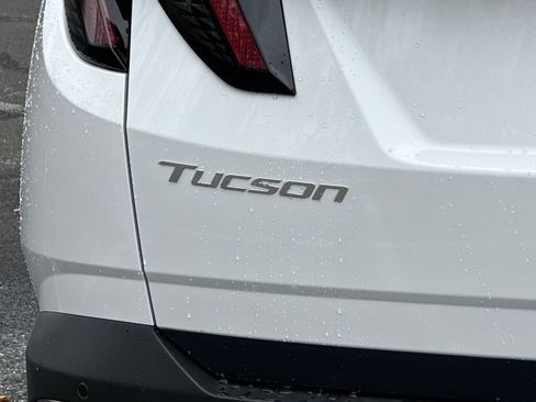 New 2026 Hyundai Tucson Limited FWD image 24