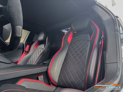 Used 2018 Lamborghini Aventador S image 23