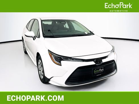 Used 2024 Toyota Corolla LE FWD image 1