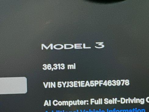 Used 2023 Tesla Model 3 Standard Range RWD image 18