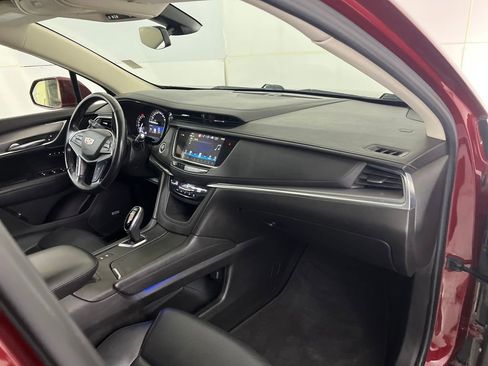 Used 2018 Cadillac XT5 Luxury image 28