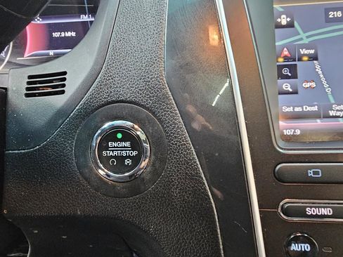 Used 2016 Ford Explorer Limited image 37