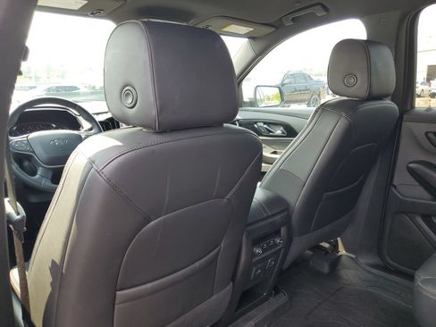 Used 2023 Chevrolet Traverse RS w/ LPO, Floor Liner Package FWD image 29