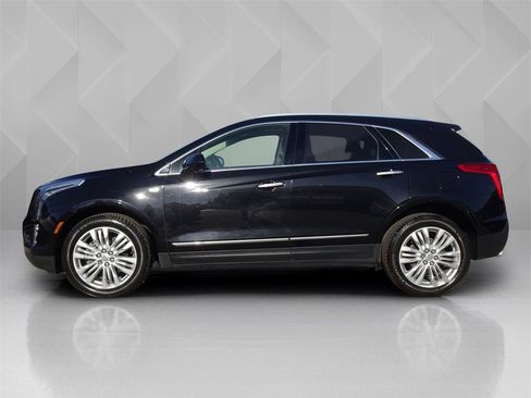 Used 2019 Cadillac XT5 Premium Luxury image 2