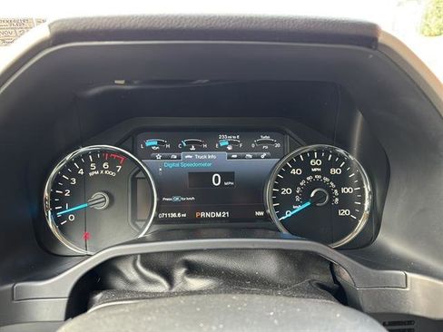 Used 2015 Ford F150 Lariat w/ Equipment Group 502A Luxury image 27