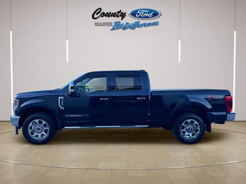 Used 2021 Ford F250 Lariat w/ Lariat Ultimate Package AWD/4WD image 3