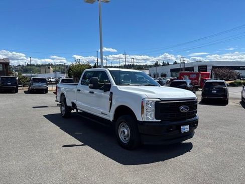Used 2024 Ford F350 XL w/ 360-Degree Camera Package AWD/4WD image 7