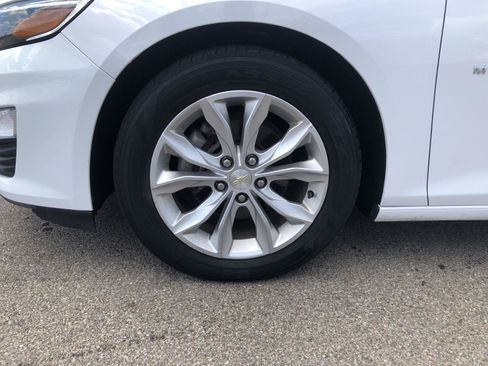 Used 2019 Chevrolet Malibu LT FWD image 10
