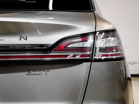 Used 2019 Lincoln Nautilus Reserve image 63