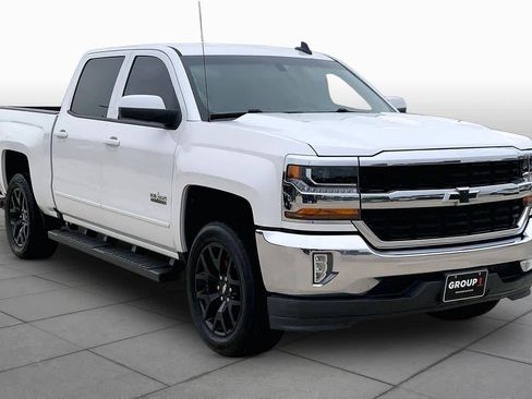Used 2017 Chevrolet Silverado 1500 LT w/ Texas Edition RWD image 3