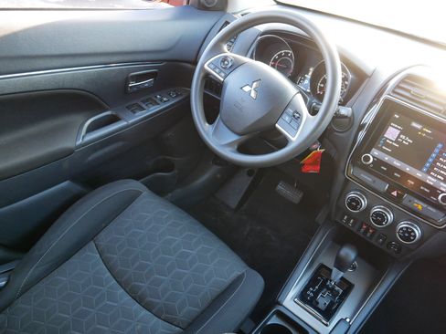 Used 2020 Mitsubishi Outlander Sport AWD image 9