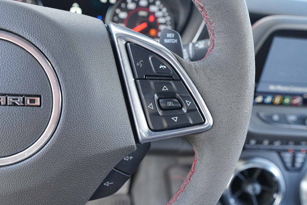 Used 2019 Chevrolet Camaro ZL1 RWD image 33